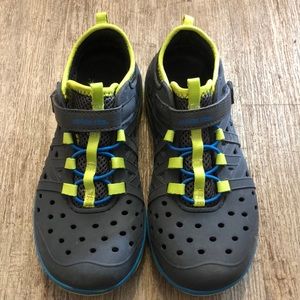 Stride Rite water/play shoes. Size 1  kid/Size 13 kids